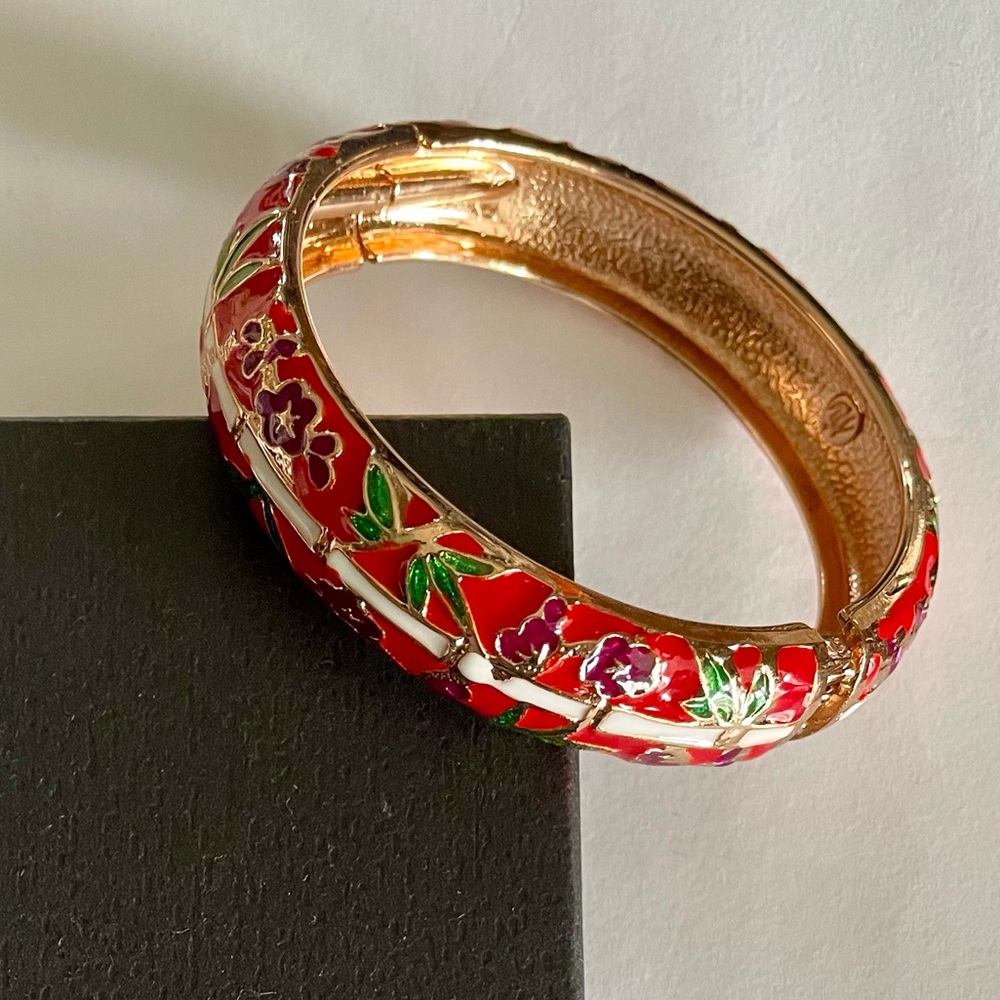 NWOT Hawaii Floral Hinged Bangle Bracelet